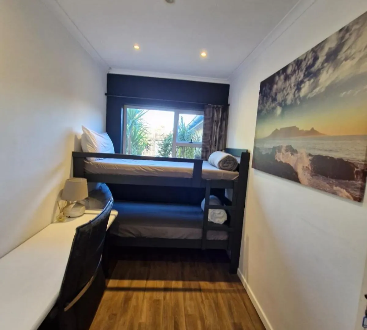 Spacious Home In Cape Towns Blouberg Area Βίλα
